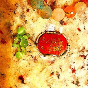 Stretch bracelet and kundan earrings